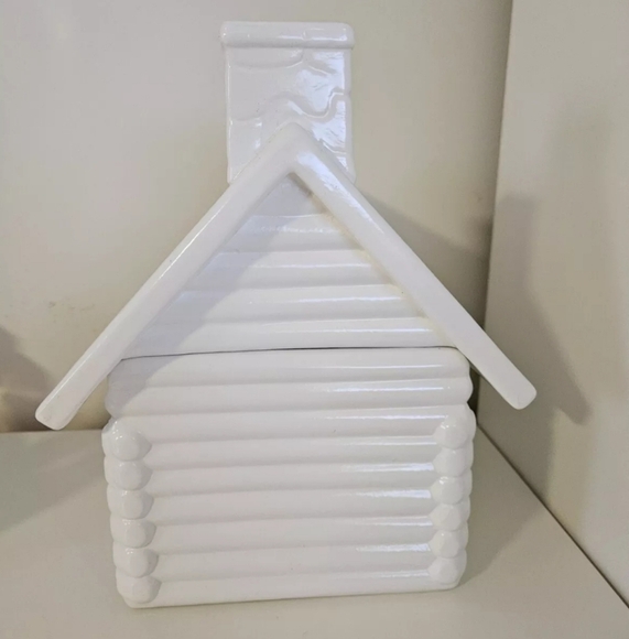 White lodge home Cookie Jar NEW 7*11*7 - Picture 3 of 7